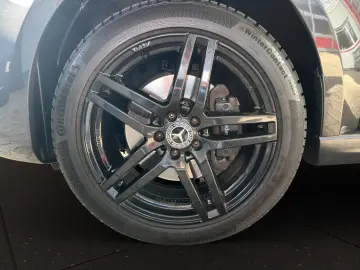 V 300d AMG Edition kompakt 4MATIC 360grad Standh