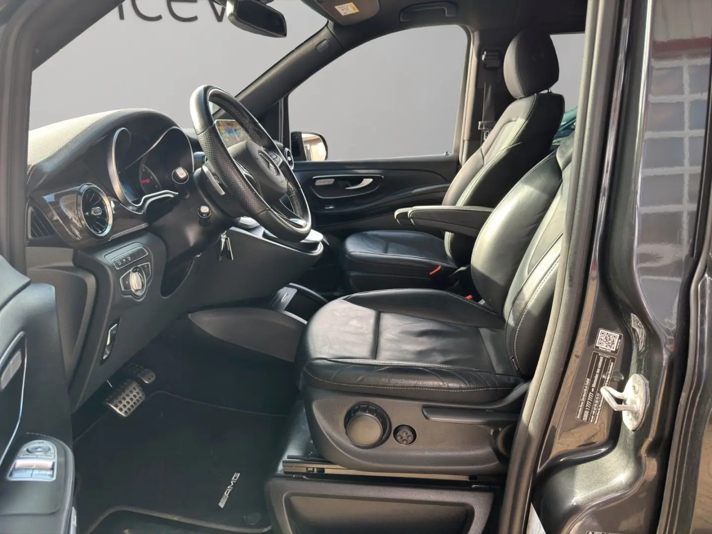 V 300d AMG Edition kompakt 4MATIC 360grad Standh