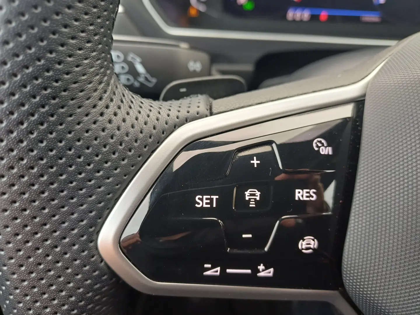 Volkswagen Tiguan Allspace 2.0 benzina 190 CP 4x4 R-Line