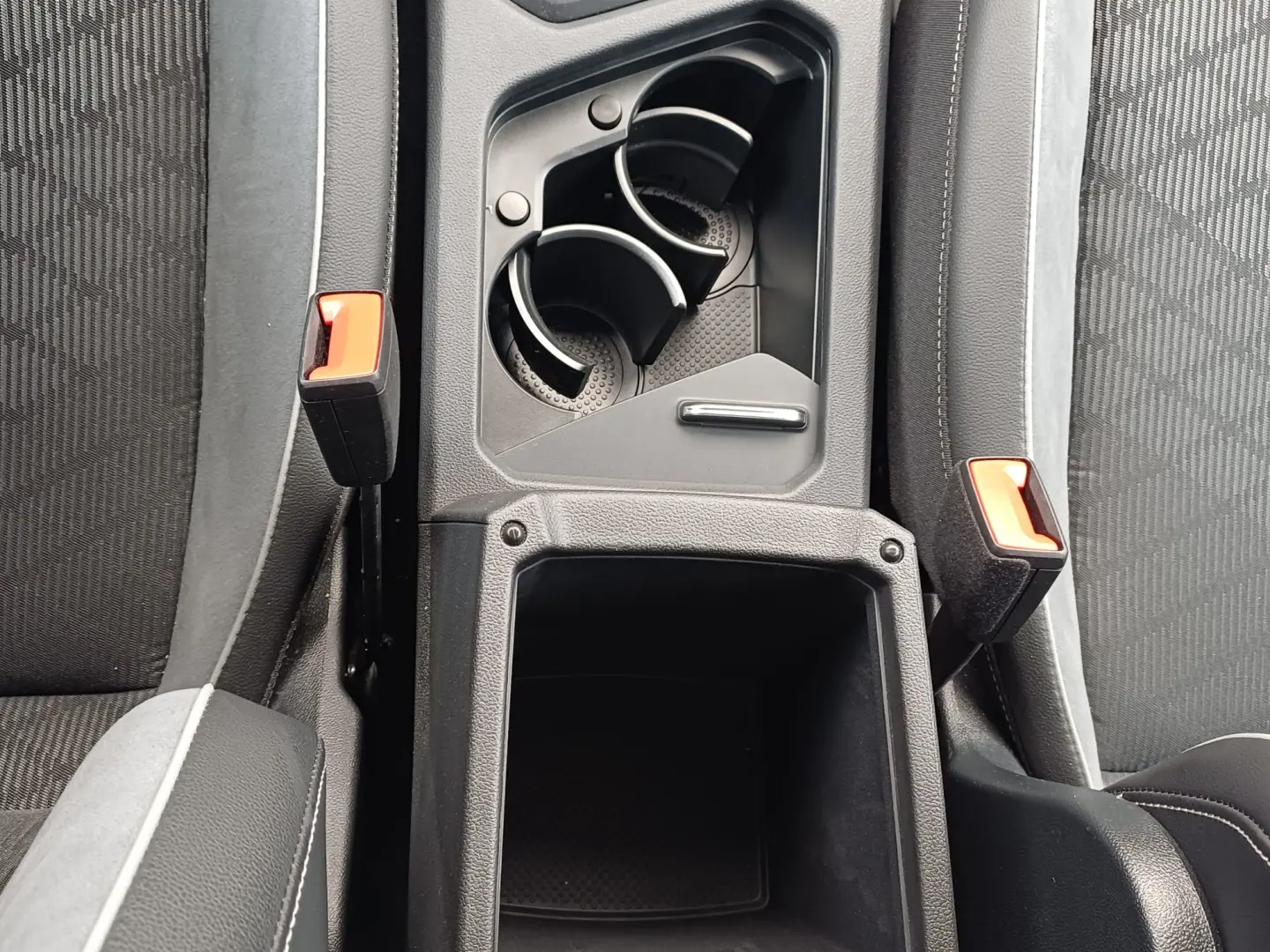 Volkswagen Tiguan Allspace 2.0 benzina 190 CP 4x4 R-Line