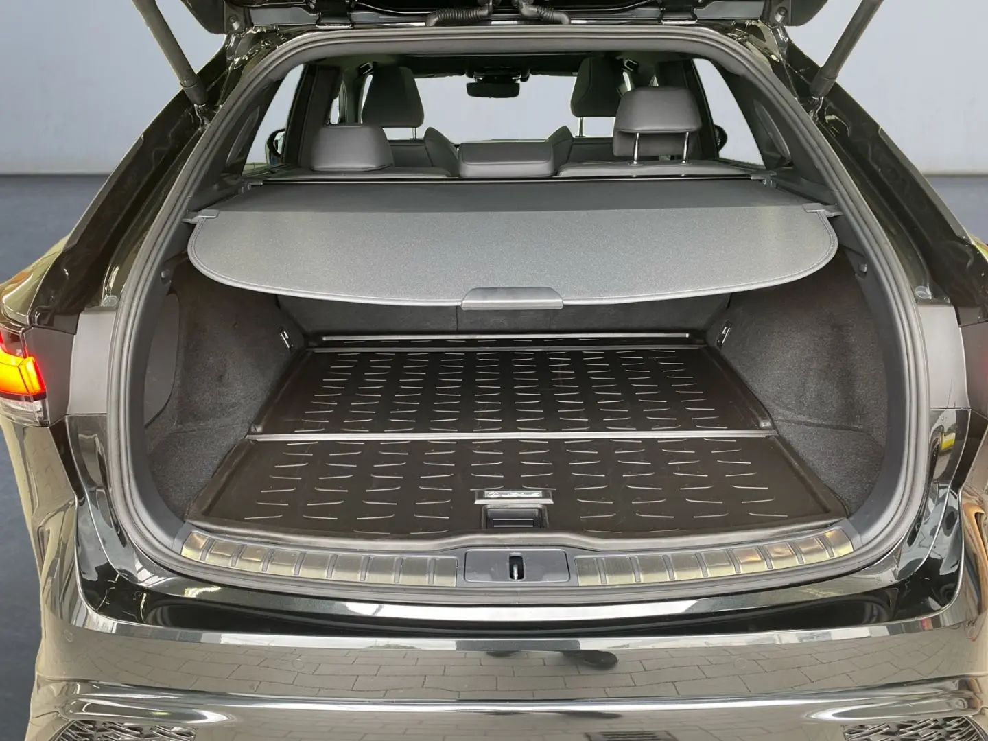 RX 500h F SPORT   Allrad M Levinson Pano 360 HUD