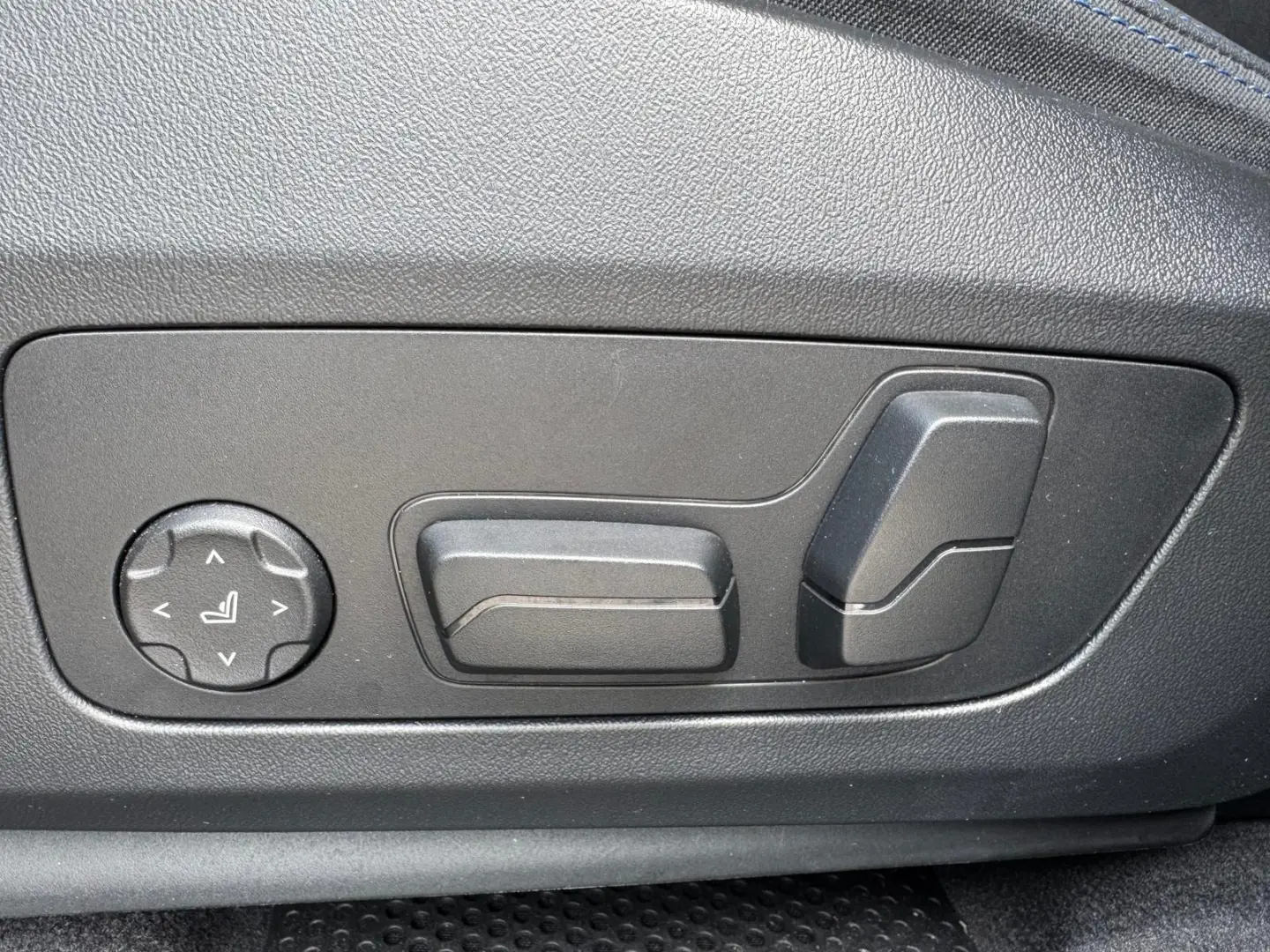 X2 M35 i xDrive M-SPORT-PRO LED PANO KAM HUD AHK