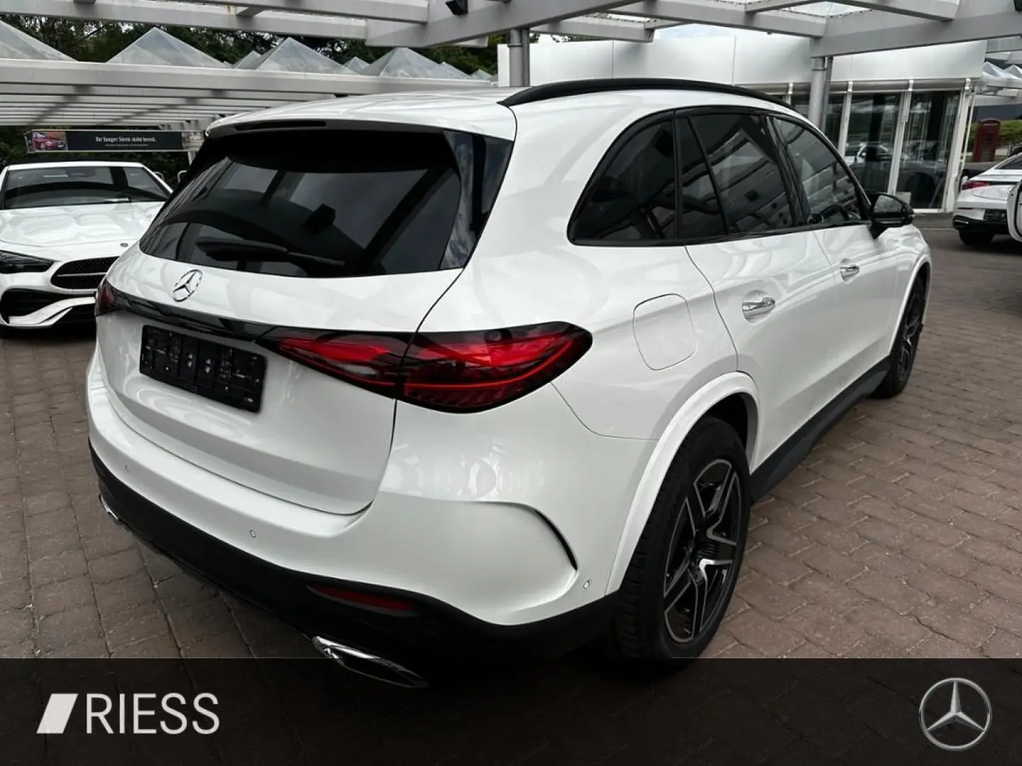 GLC 220 d 4M AMG Sport Night Distr AHK Pano 360
