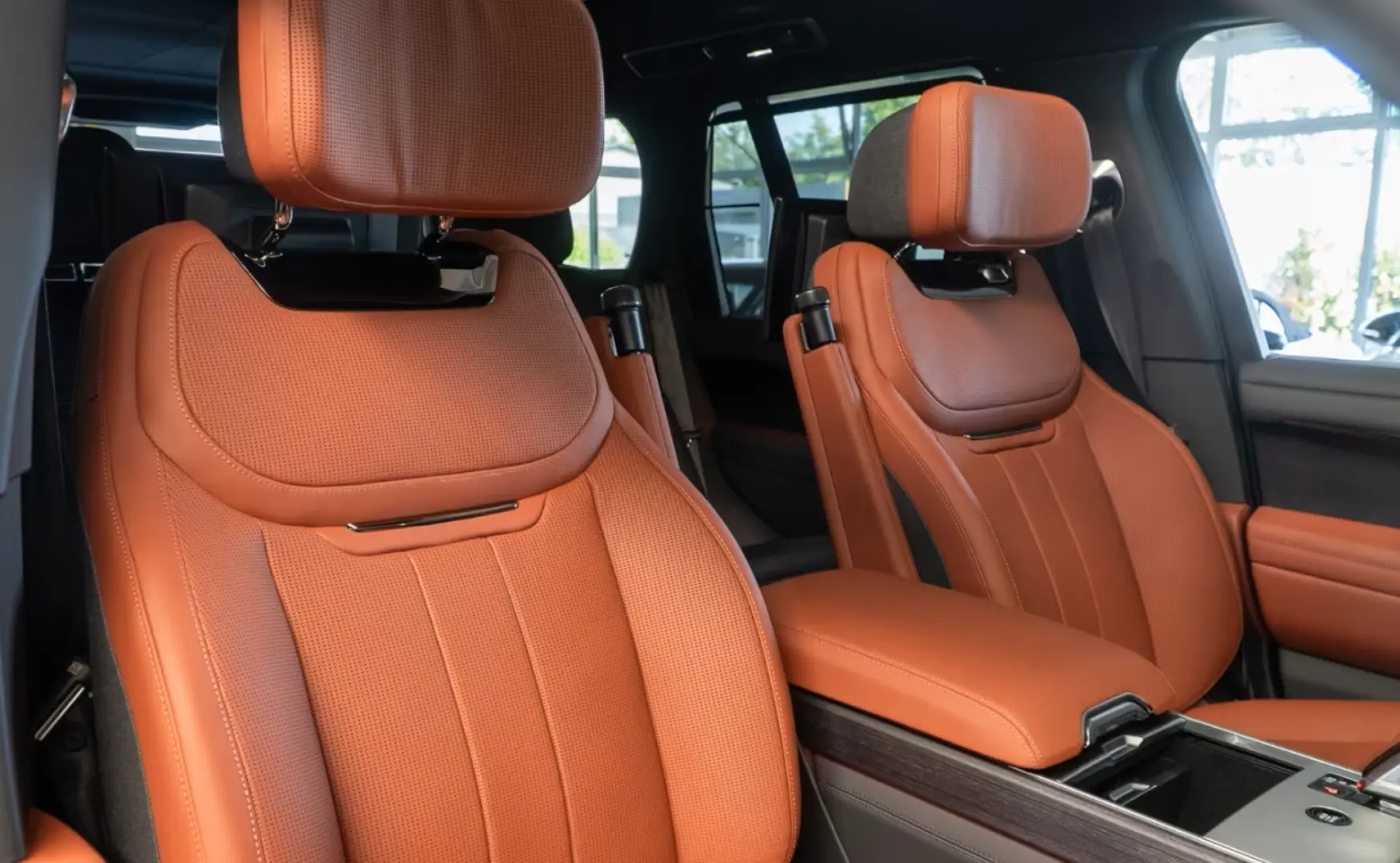 Land Rover Range Rover SV  615 CP