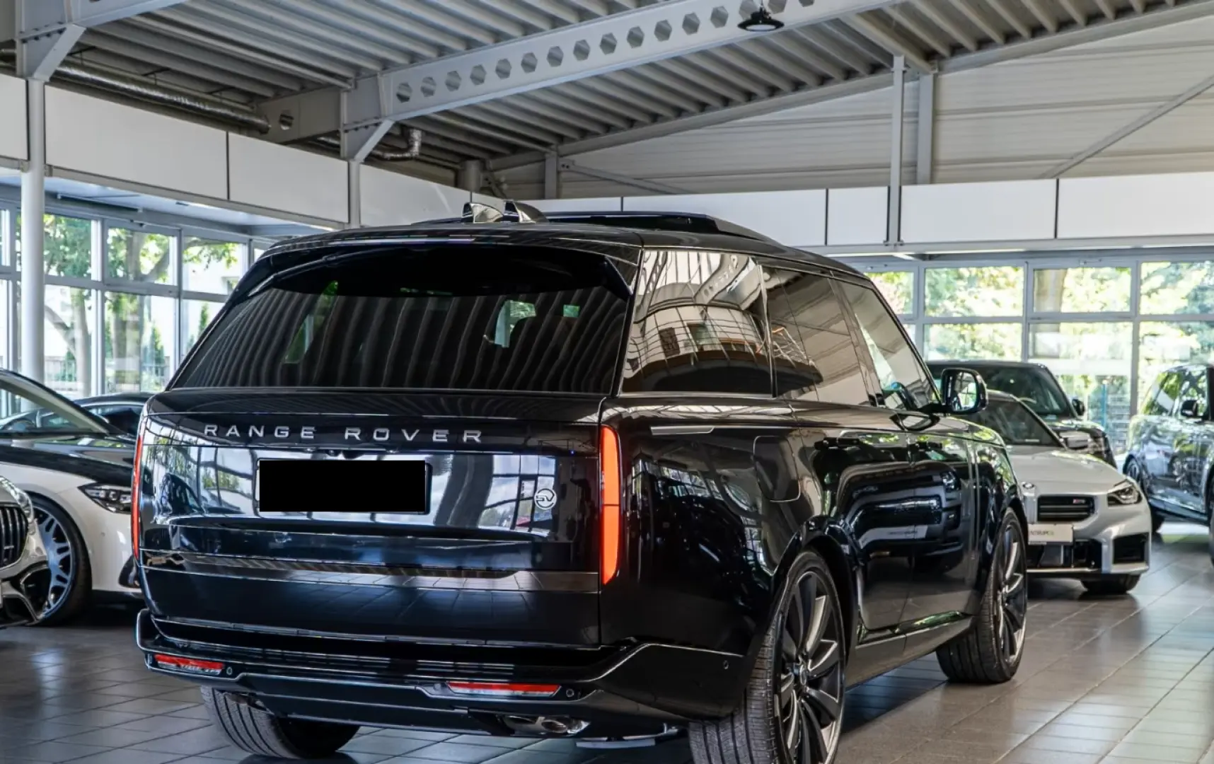 Land Rover Range Rover SV  615 CP