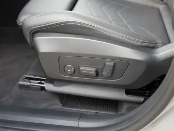 X1 xDrive 20d M-Sport PANO AHK LED ACC NAVI H K