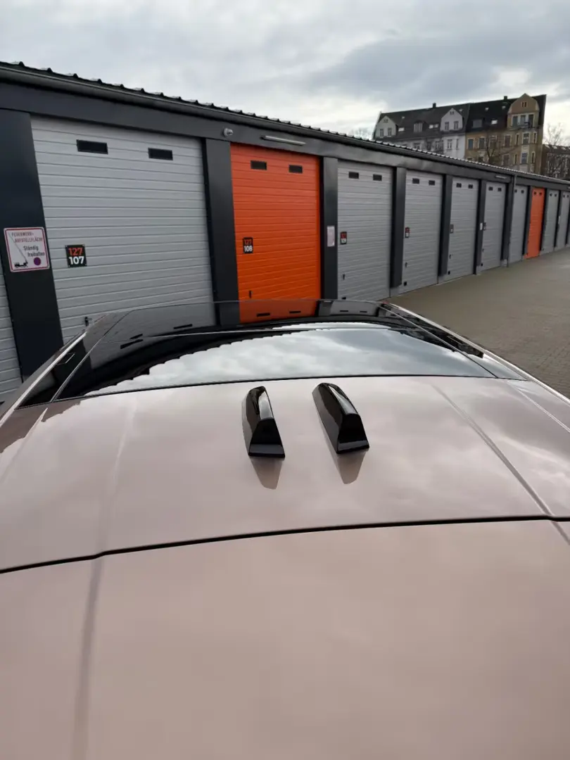 Land Rover Range Rover SV P615 MY26