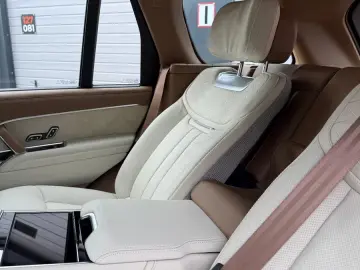 Land Rover Range Rover SV P615 MY26