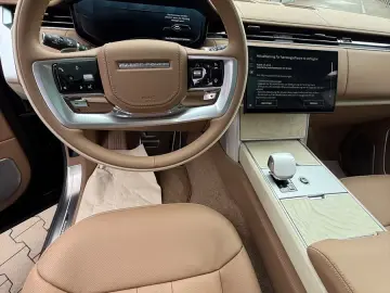 Land Rover Range Rover SV P615 MY26