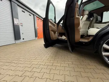 Land Rover Range Rover SV P615 MY26