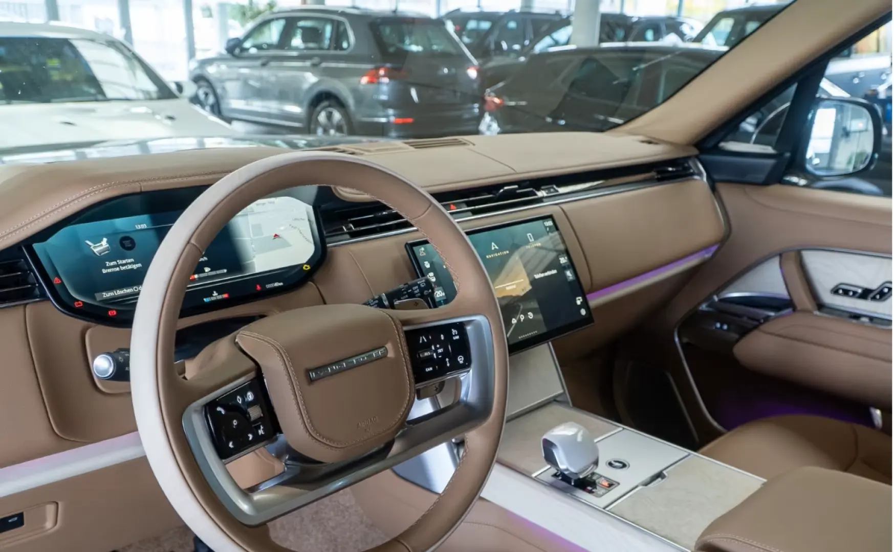 Land Rover Range Rover SV P615 Masaj Divertisment Pano