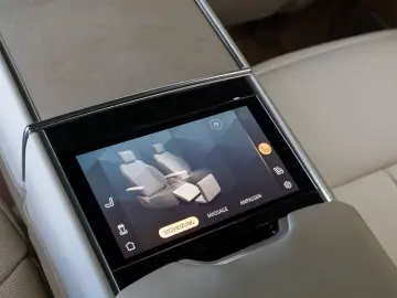 Land Rover Range Rover SV P615 Masaj Divertisment Pano