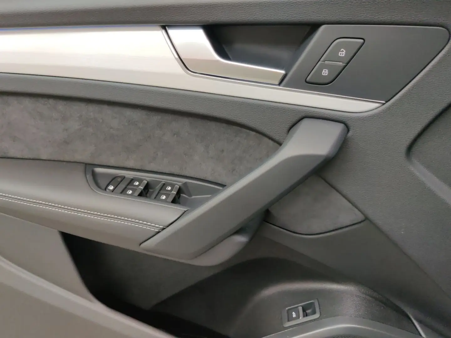 Q5 Sportback S line 45 TFSI AHK Luft Matrix HuD