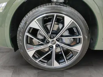 Q5 Sportback S line 45 TFSI AHK Luft Matrix HuD