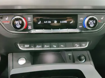 Q5 Sportback S line 45 TFSI AHK Luft Matrix HuD