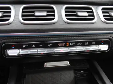 GLE 450 d  AMG Premium Night PANO HUD Multibeam