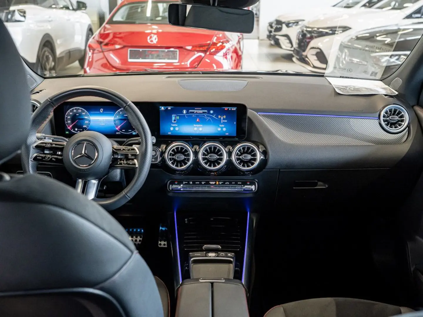 GLA 200 AMG Sport Advanced  AHK Distr. LED Navi