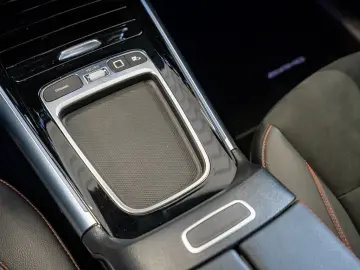 GLA 200 AMG Sport Advanced  AHK Distr. LED Navi