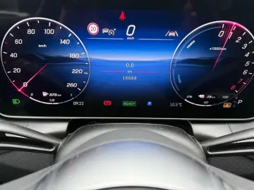 GLC 300 e 4M AHK DIGITALLIGHT KEYLESS MEMORY