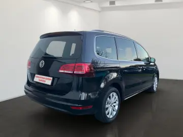 Sharan 2.0 TDI Highline  PANO KAMERA NAVI SITZH
