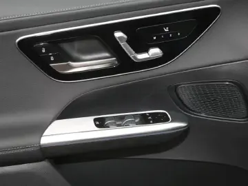 Mercedes-Benz GLC 220 d 4MATIC AMG MBUX Navi MBUX