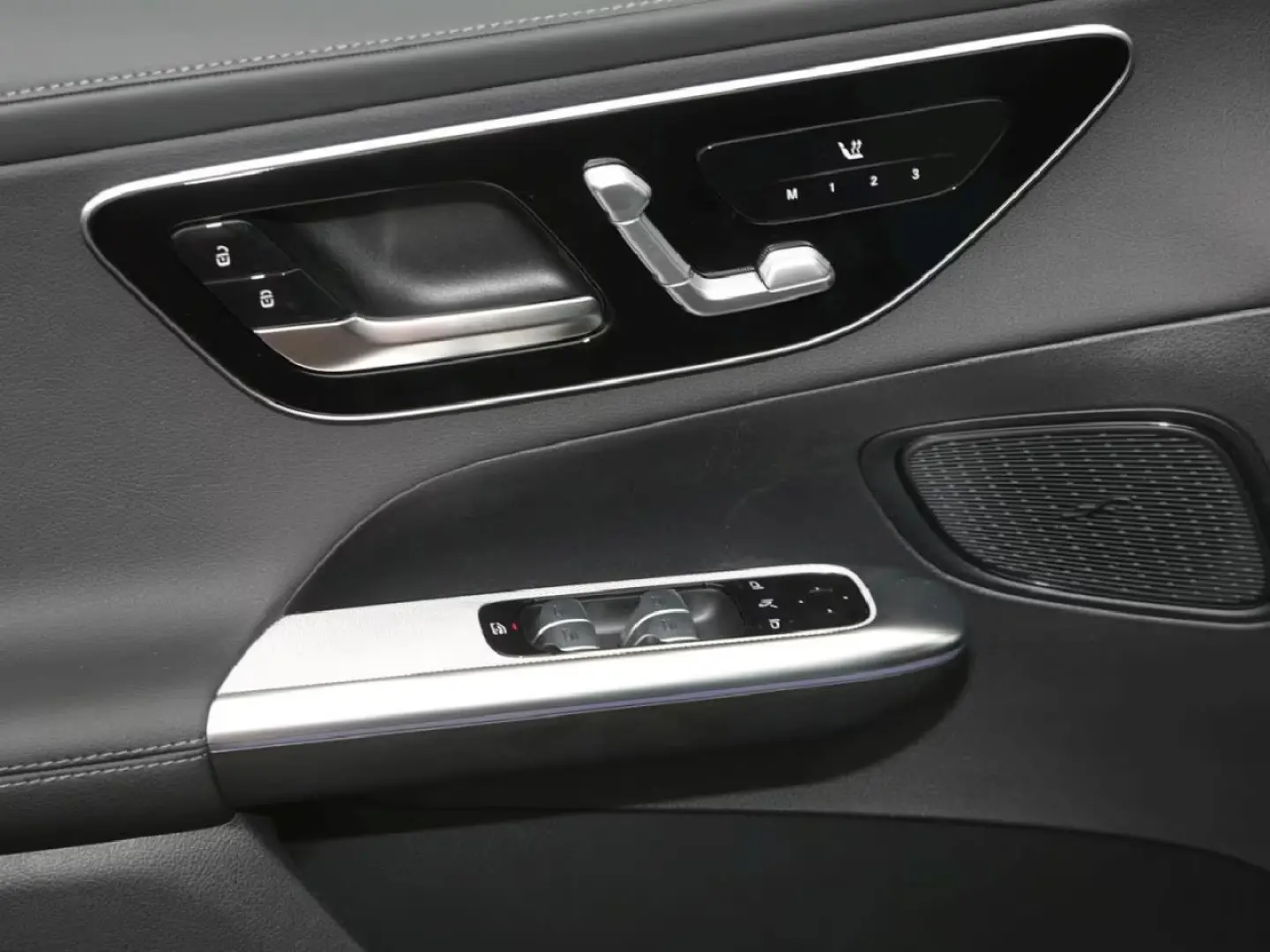 Mercedes-Benz GLC 220 d 4MATIC AMG MBUX Navi MBUX