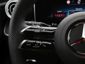 Mercedes-Benz GLC 220 d 4MATIC AMG MBUX Navi MBUX