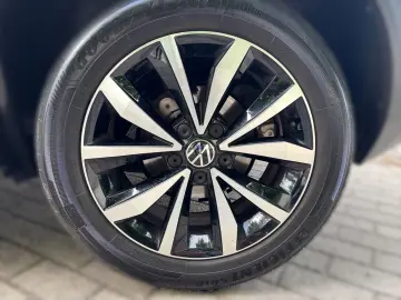 T-Roc 1.5 TSI DSG STYLE  BEATS  PANO  LED