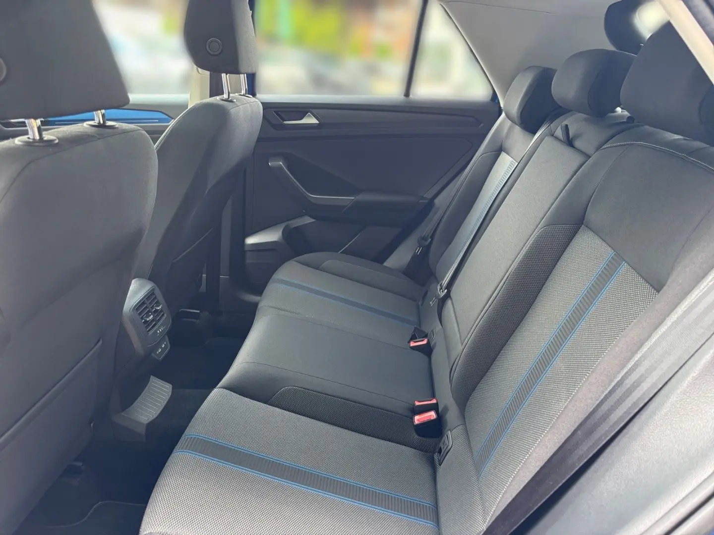 T-Roc 1.5 TSI DSG STYLE  BEATS  PANO  LED