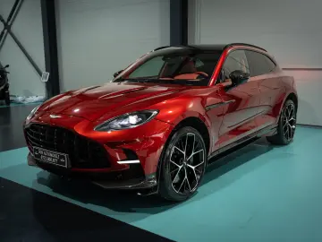 Aston Martin DBX707   4.0 V8 Twin Turbo   707 CP   Carbon