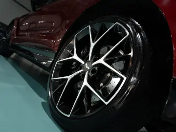 Aston Martin DBX707   4.0 V8 Twin Turbo   707 CP   Carbon