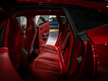 Aston Martin DBX707   4.0 V8 Twin Turbo   707 CP   Carbon