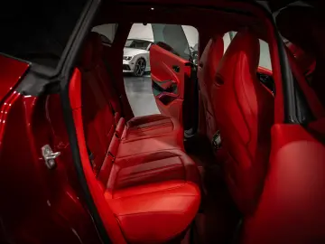 Aston Martin DBX707   4.0 V8 Twin Turbo   707 CP   Carbon