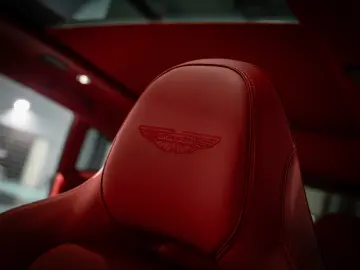 Aston Martin DBX707   4.0 V8 Twin Turbo   707 CP   Carbon