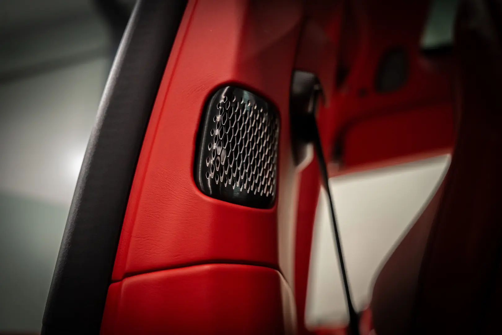 Aston Martin DBX707   4.0 V8 Twin Turbo   707 CP   Carbon