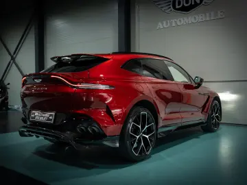 Aston Martin DBX707   4.0 V8 Twin Turbo   707 CP   Carbon