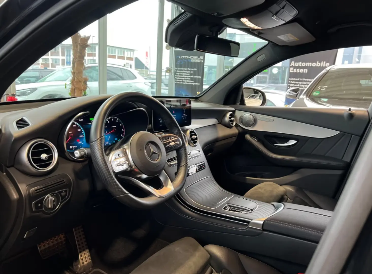 Mercedes-Benz GLC 200 4Matic AMG-LINE NIGHT WIDESCREEN