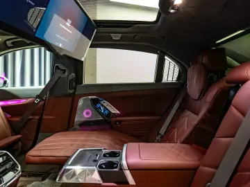 BMW 740d xDrive CESIUNE