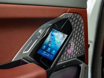 BMW 740d xDrive CESIUNE