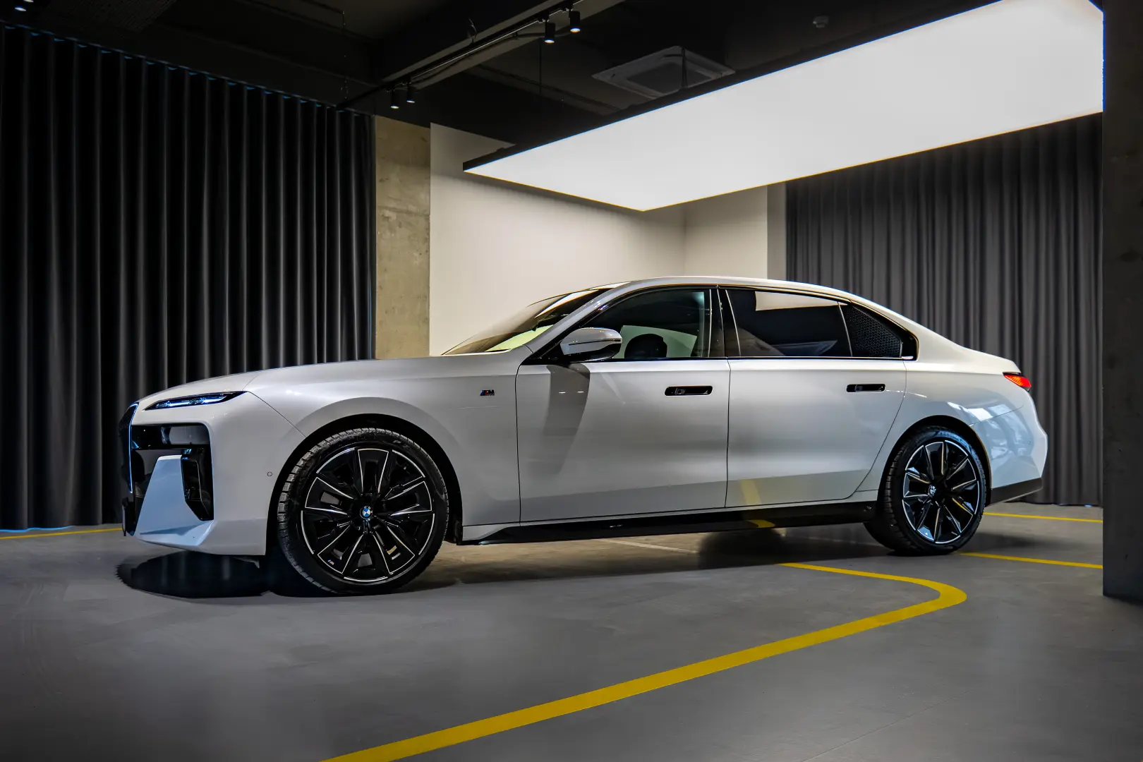 BMW 740d xDrive CESIUNE