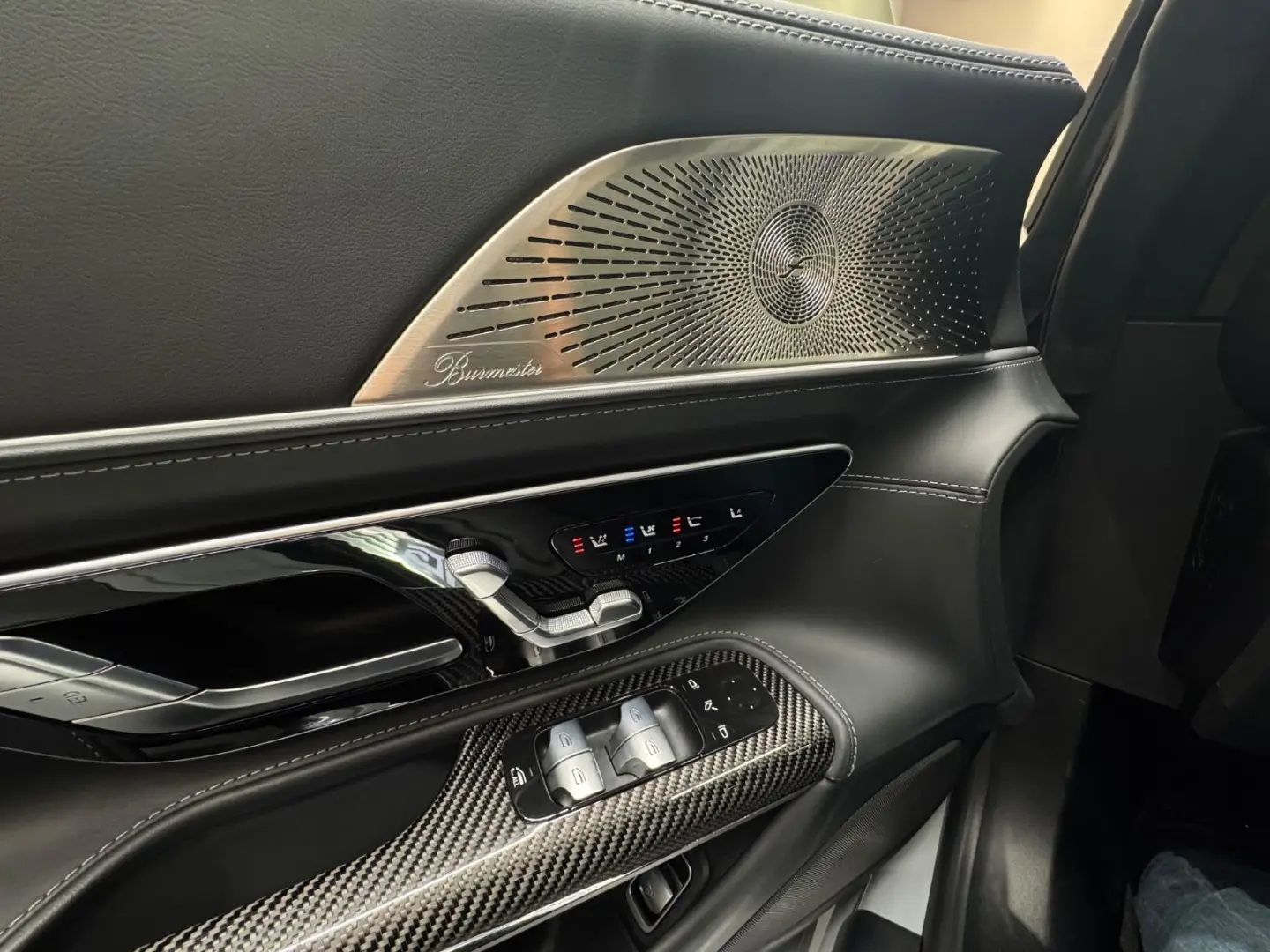 SL63 AMG 4M  DYNAMIC-PAKET CARBON MASSAGE