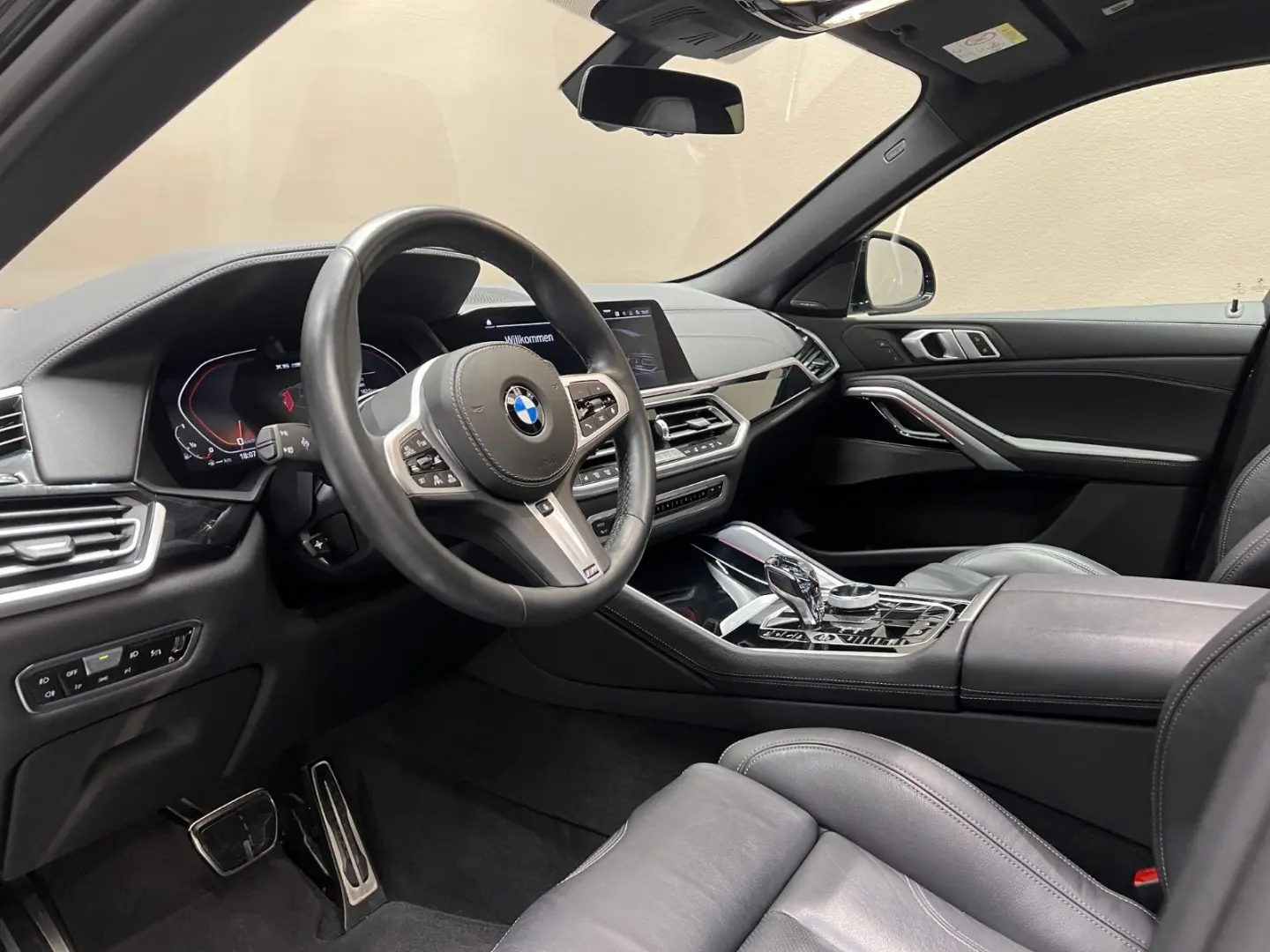 X6 M50i AERODYNAMIK NIGHT VISION PANO 1.HAND