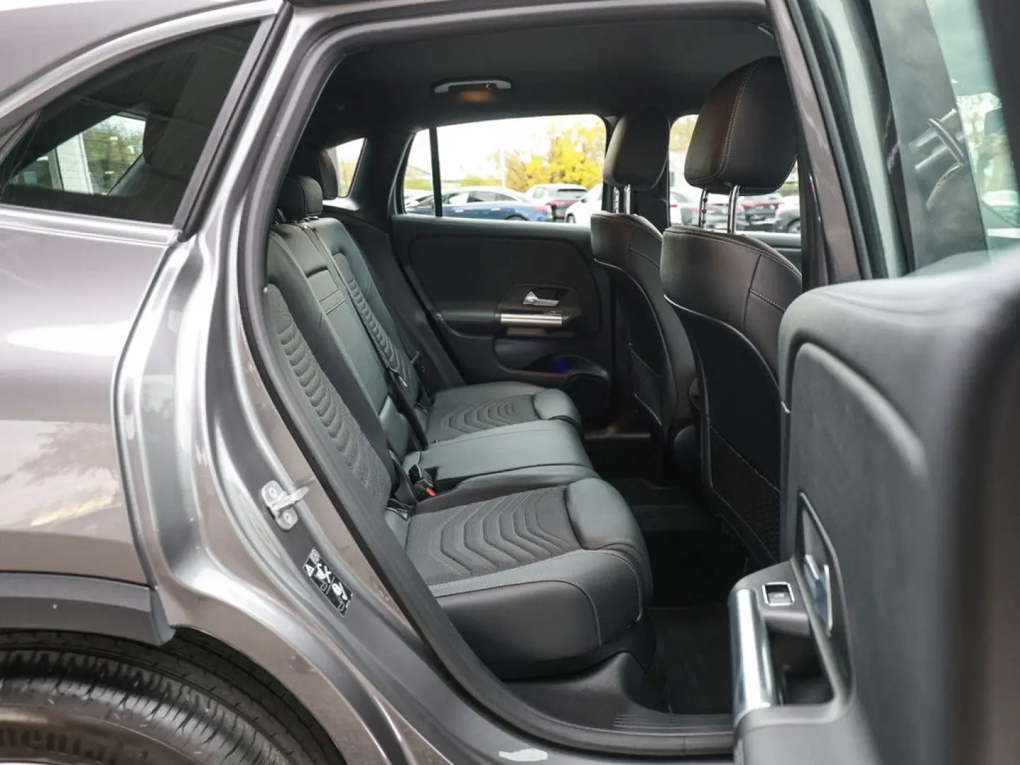 GLA 180 Edition Progressive AHK Distr. LED Navi