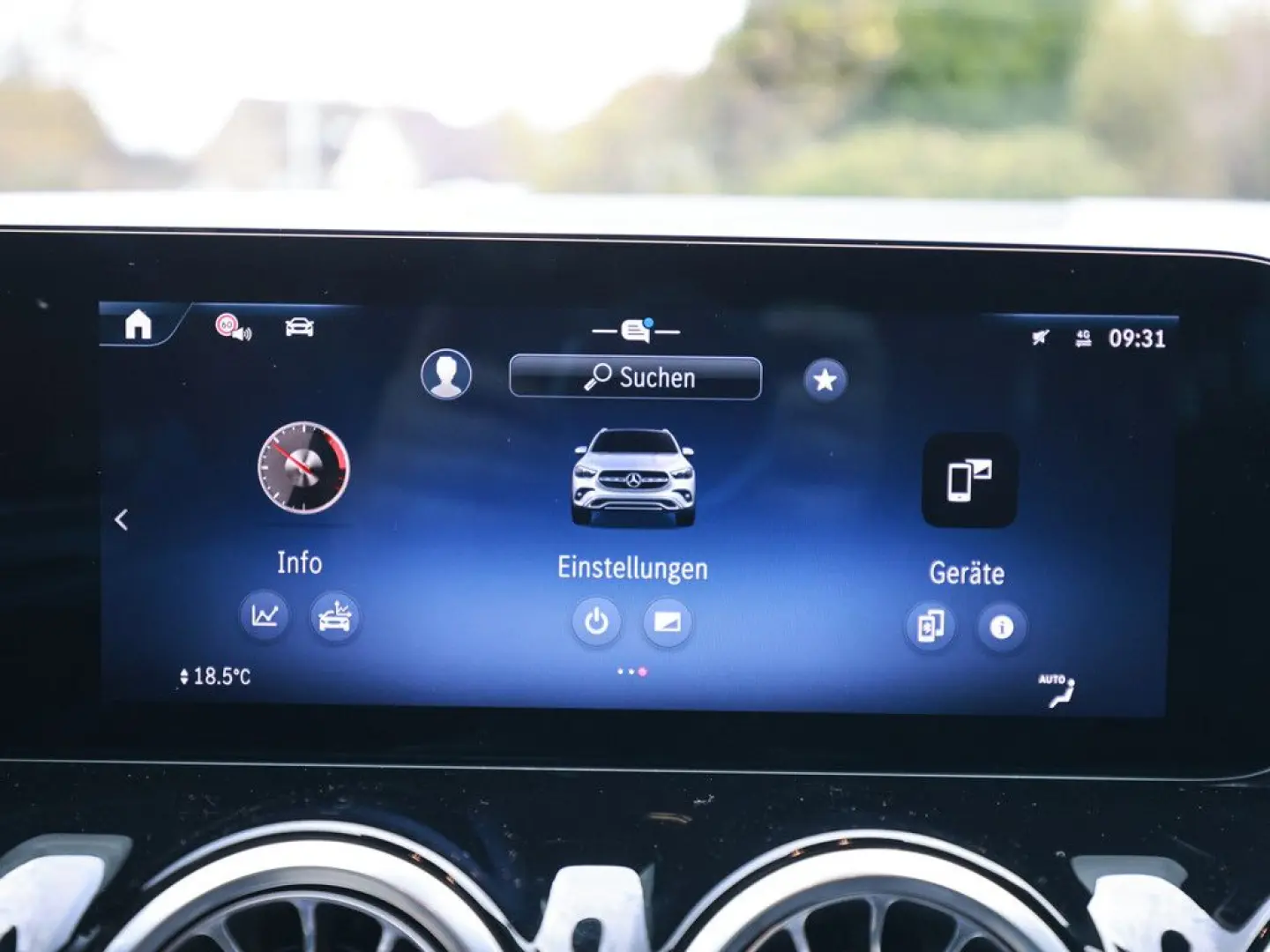 GLA 180 Edition Progressive AHK Distr. LED Navi