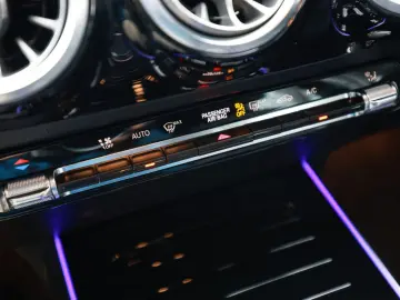 GLA 180 Edition Progressive AHK Distr. LED Navi