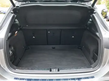 GLA 180 Edition Progressive AHK Distr. LED Navi