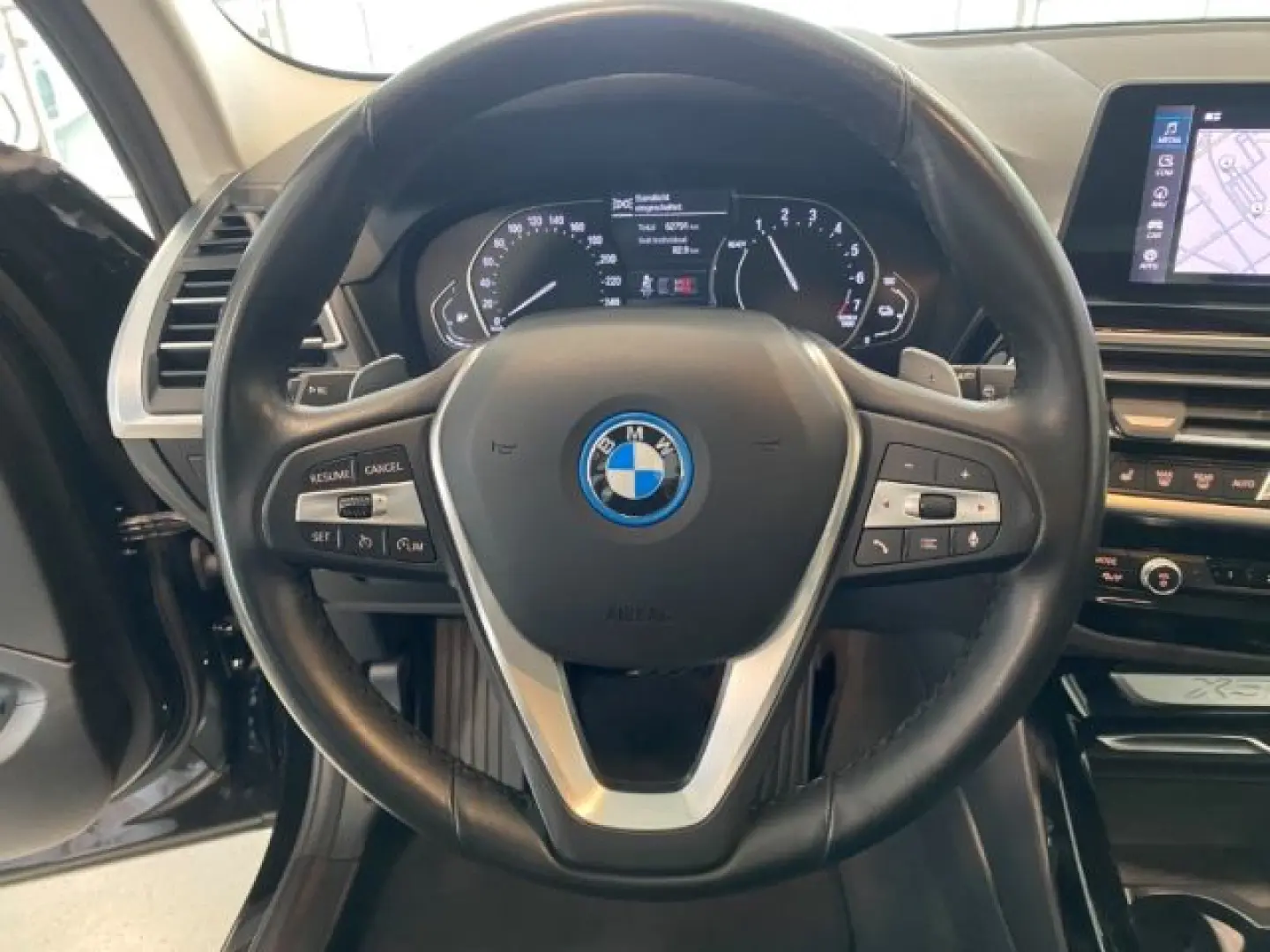 X3 xDrive 30e HiFi DAB PDC LED