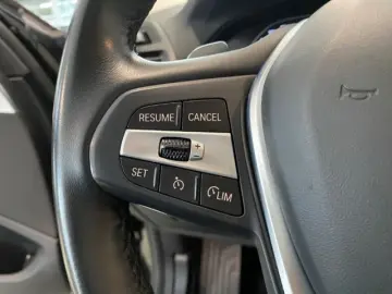 X3 xDrive 30e HiFi DAB PDC LED