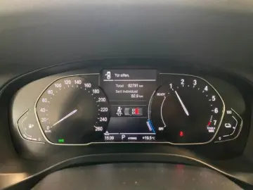 X3 xDrive 30e HiFi DAB PDC LED