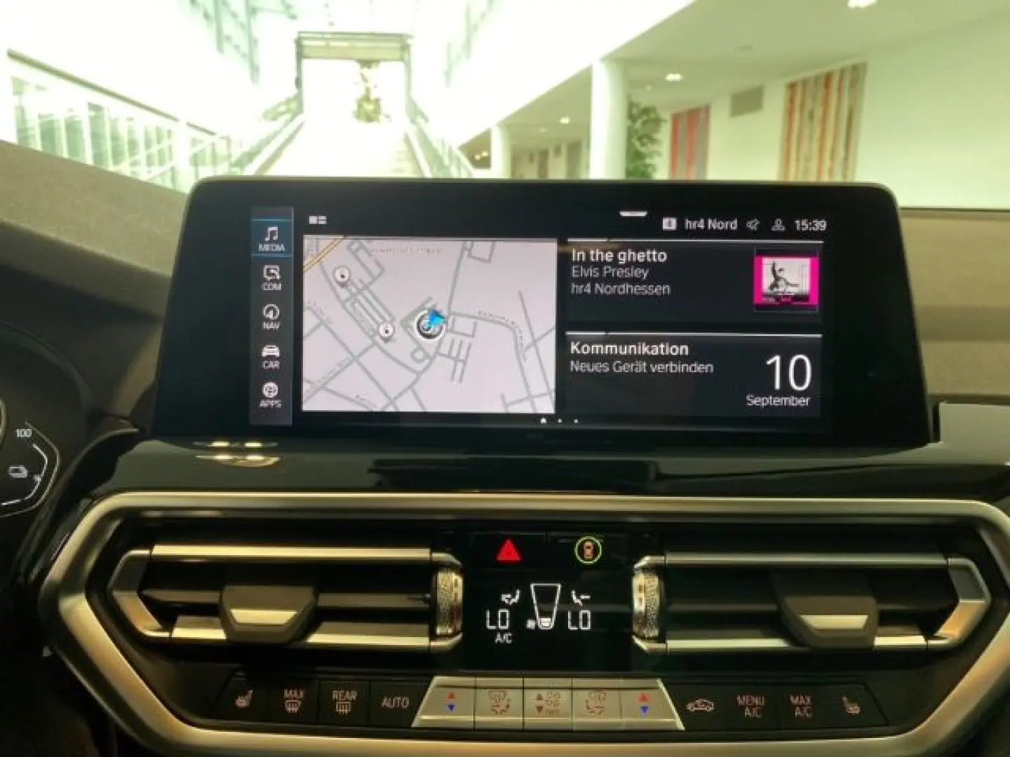 X3 xDrive 30e HiFi DAB PDC LED